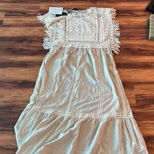 Elegant Cream Lace Dress